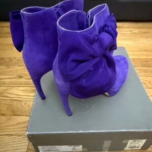 Alexander McQueen Grey Shoe Box